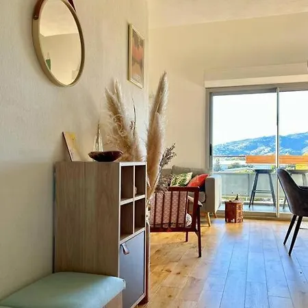 : Superbe Duplex Terrasse, A Pied 칸느